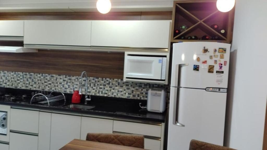 Apto A Uma Quadra Do Mar Em Torres Ngoại thất bức ảnh